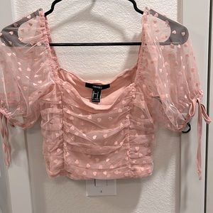 Size S, heart puffer sleeve crop top